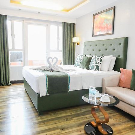 Pacific Bay Grand Suites Manila Esterno foto