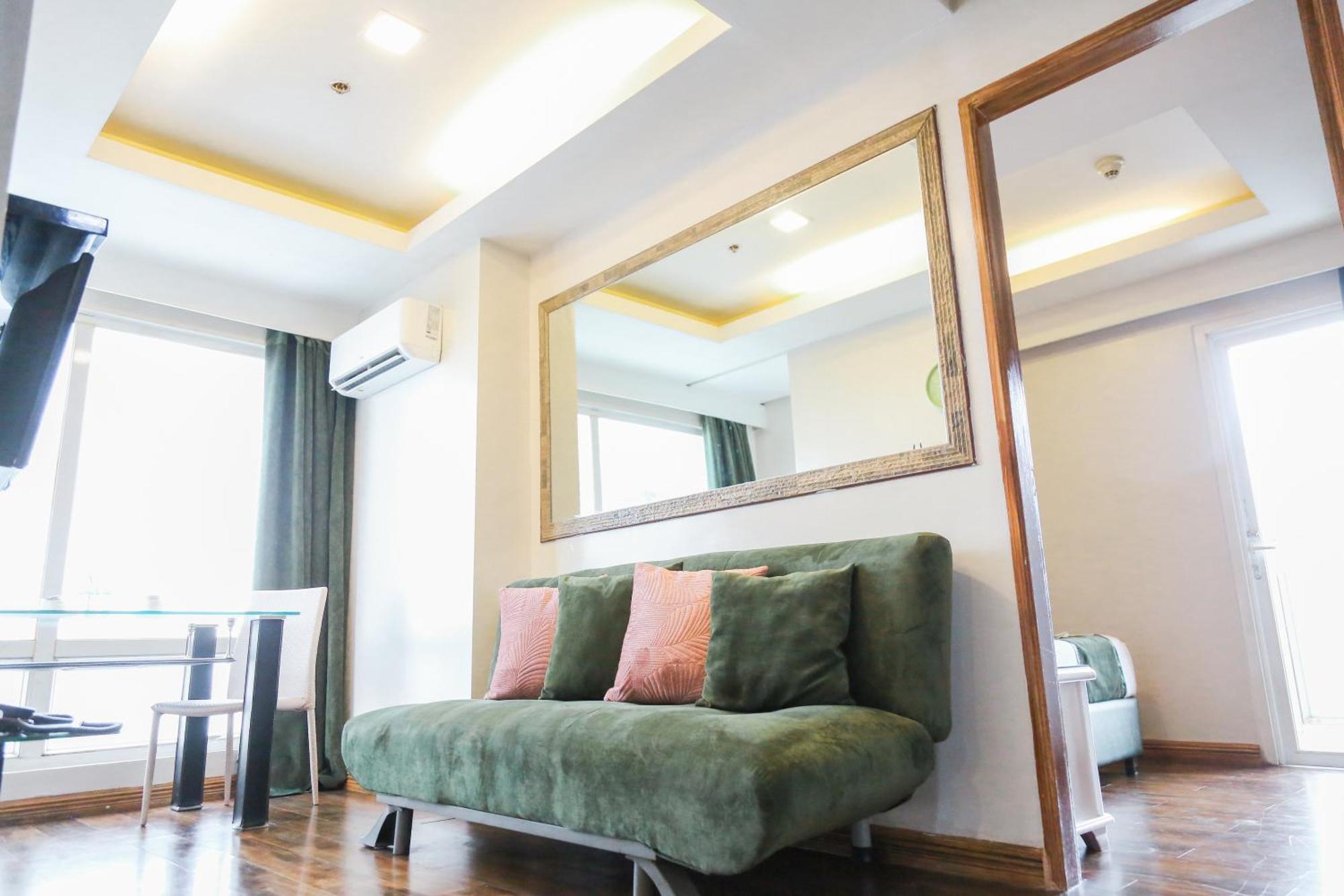 Pacific Bay Grand Suites Manila Esterno foto