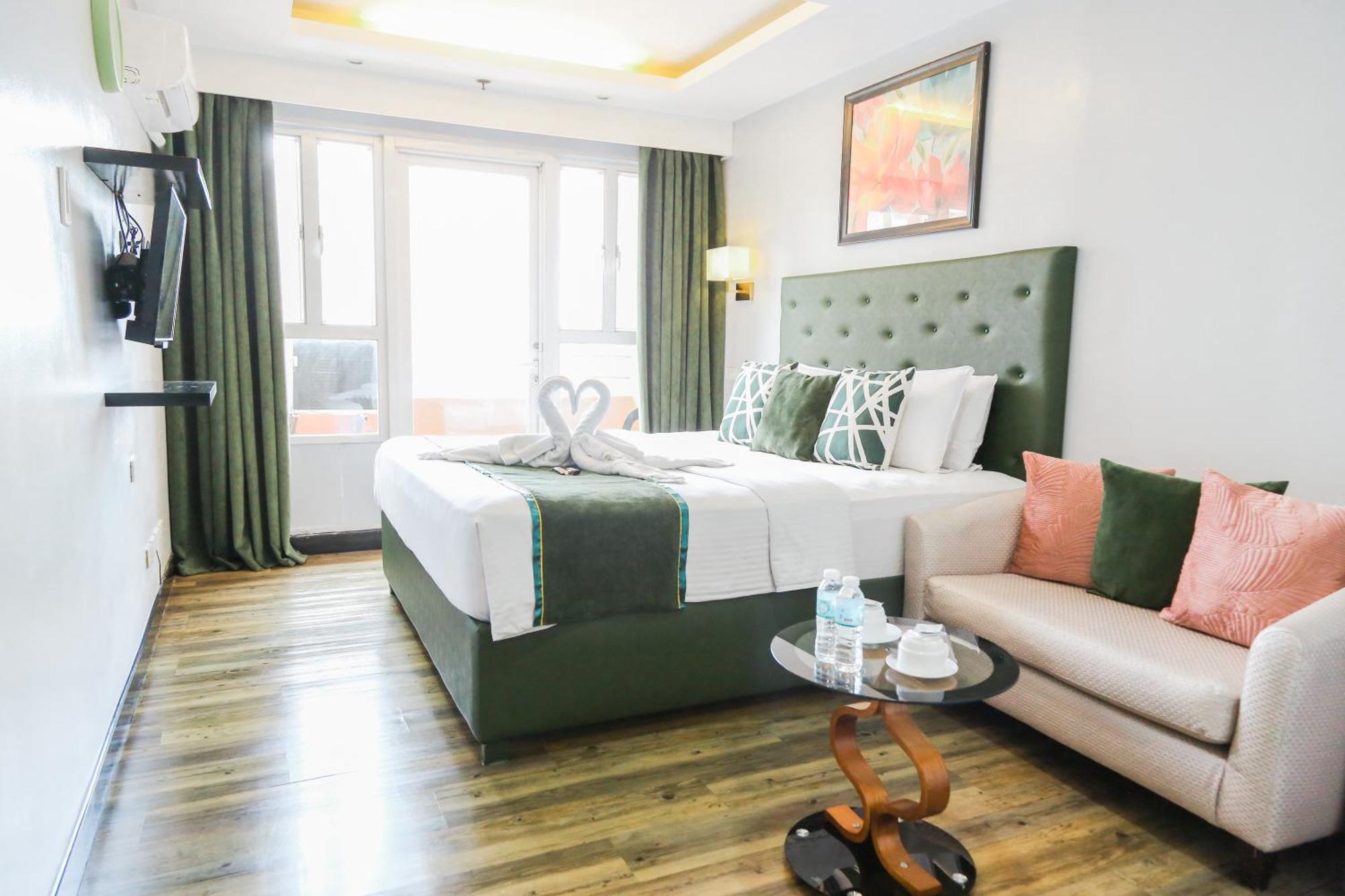 Pacific Bay Grand Suites Manila Esterno foto